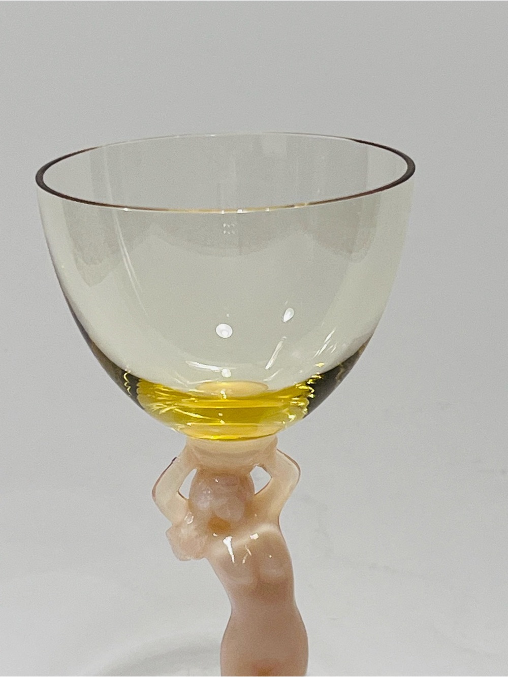 Vintage Cambridge Glass Nude Statuesque Tuscan & Yellow Cocktail Glass - Picture 3 of 12